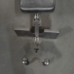 Triangle Grip Cable Machine Attachment 11 Triangle Grip Cable Machine Attachment -sports advantage shop 400653.2 04